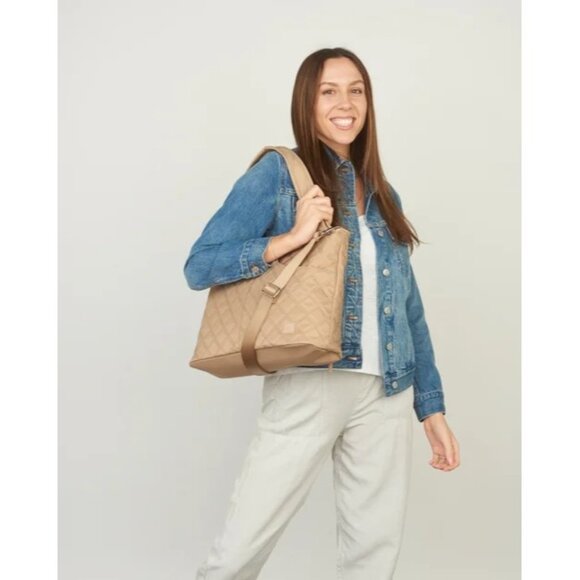 NWT HKWIP Women's Beige The Quilted Everyday Shopper Tote Bag Large  2924 - Picture 2 of 14